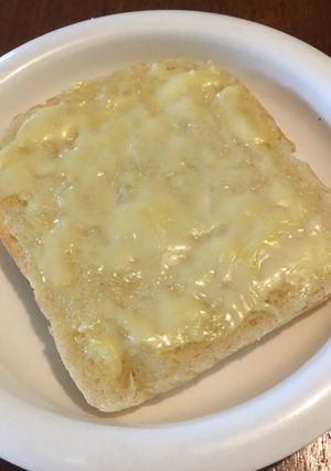 スライスチーズトースト♡次男くんの食べ方-レシピのメイン写真