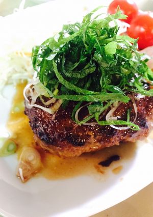【肉汁】和風ハンバーグ【紫蘇大量】-レシピのメイン写真