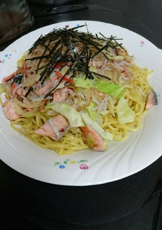 鱒とシラスの塩焼きそば-レシピのメイン写真