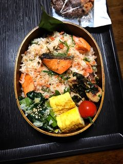ズボラ飯☆鮭と大葉の簡単混ぜご飯-レシピのメイン写真