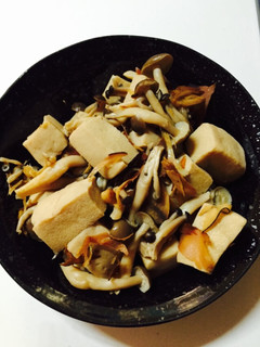 ヘルシー高野豆腐としめじの鰹節煮-レシピのメイン写真