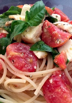 シンプル冷製パスタ〜トマトバジルチーズ〜-レシピのメイン写真