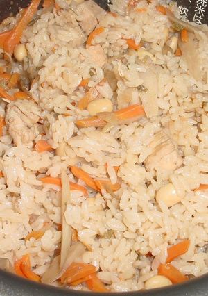 ☆煮物の残り汁でおいしい炊き込みご飯☆-レシピのメイン写真