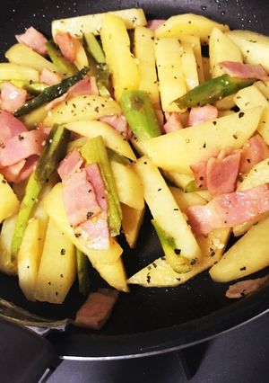 簡単！じゃがいもベーコンのバジル風味-レシピのメイン写真