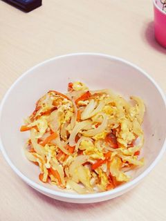 簡単!にんじんと玉ねぎの卵炒め☆-レシピのメイン写真