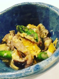 10分で1品!アスパラと豚肉の甘辛卵とじ-レシピのメイン写真