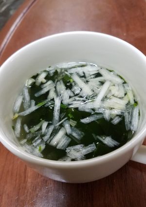 ダイエットの強い味方ワカメスープ-レシピのメイン写真
