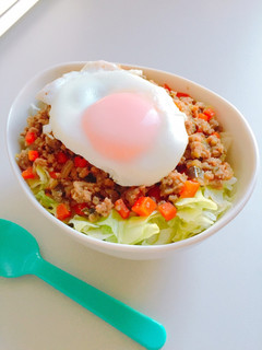 野菜たっぷり☆豚そぼろ丼-レシピのメイン写真
