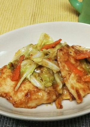鶏むね肉とキャベツのごま味噌炒め-レシピのメイン写真
