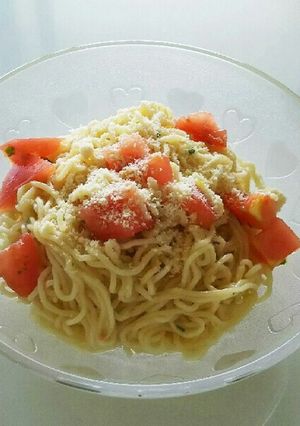 サッポロ一番で、冷製トマトバジル麺-レシピのメイン写真