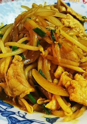 ☆簡単☆豚肉ともやし新玉のカレー炒め-レシピのメイン写真