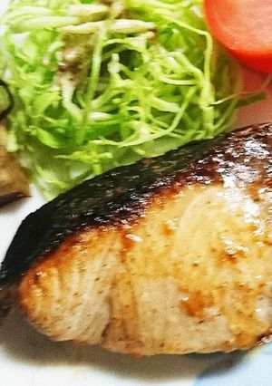 簡単ぶりのゴマドレッシング漬け焼き-レシピのメイン写真