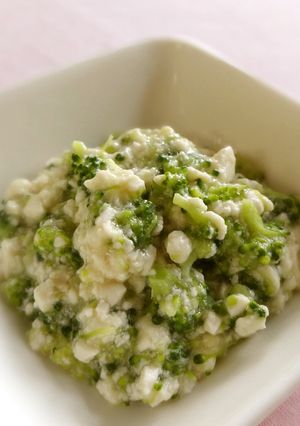【離乳食中期】ブロッコリーと豆腐のだし煮-レシピのメイン写真