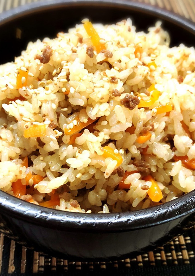 簡単美味しい♡挽肉の混ぜご飯-レシピのメイン写真