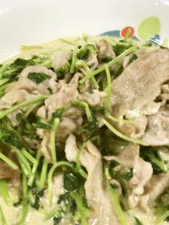 豆苗と豚バラのマヨ炒め-レシピのメイン写真