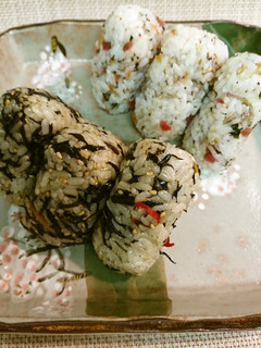 コクある美味しいひじき煮のおにぎり-レシピのメイン写真