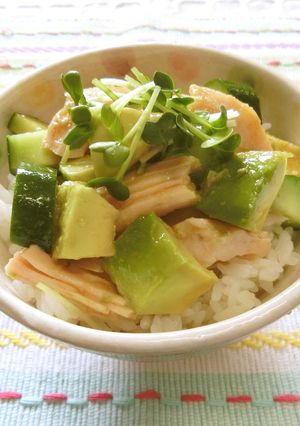 ヘルシー★サラダチキン丼-レシピのメイン写真