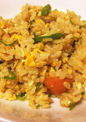 余ったカレーでリメイク☆簡単カレー焼き飯-レシピのメイン写真
