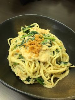 鮭フレークとほうれん草濃厚クリームパスタ-レシピのメイン写真