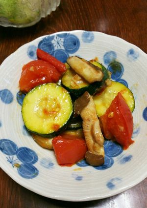 ズッキーニとトマトの炒め物★-レシピのメイン写真