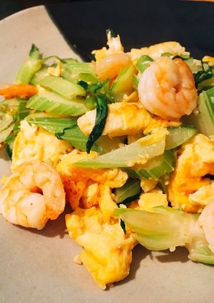 さっぱり塩味！エビとセロリの卵炒め-レシピのメイン写真