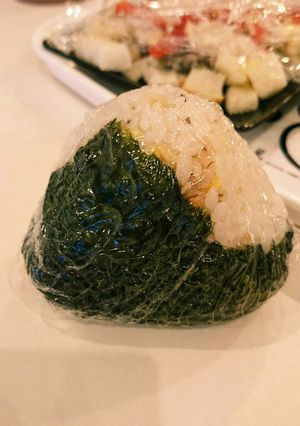 簡単♪にぎるだけ♪生ハムチーズおにぎり♪-レシピのメイン写真