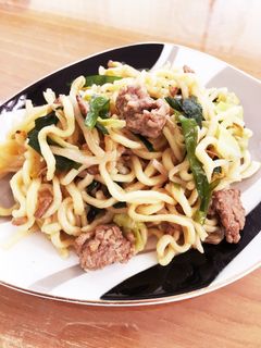 簡単☆ニラともやしの焼きそば◎お弁当にも-レシピのメイン写真