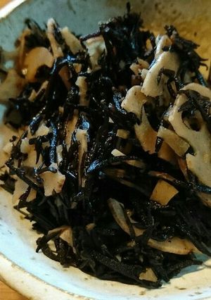 ひじき梅煮♪れんこん入り♪-レシピのメイン写真