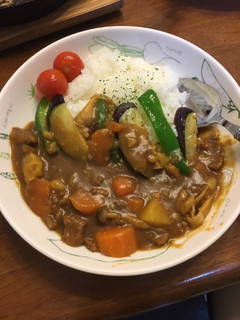 カレーに一手間揚げ野菜添えカレーライス-レシピのメイン写真