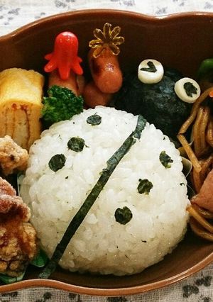 てんとう虫*弁当*幼稚園-レシピのメイン写真