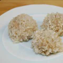 รูปของ モチモチ！もち米肉団子