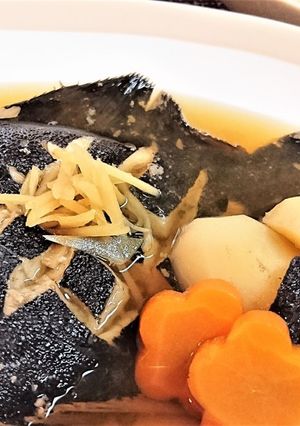 一緒に煮て時短【子持ち黒ガレイの煮魚】-レシピのメイン写真