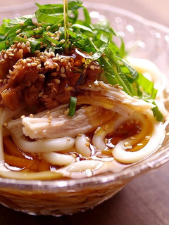 ごま油香る♩梅しそ冷やしうどん-レシピのメイン写真