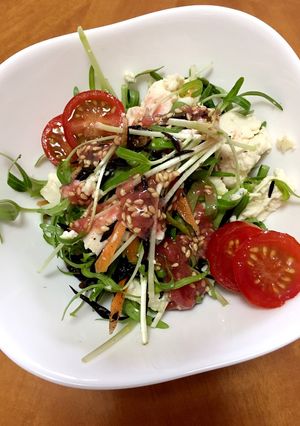 ミネラルたっぷり♪空心菜新芽と豆腐サラダ-レシピのメイン写真