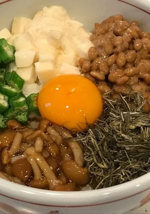 5種のネバネバ＋卵、ネバール卵丼ぶり！-レシピのメイン写真