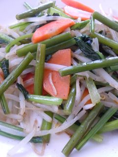 ニンニクの芽で野菜炒め-レシピのメイン写真