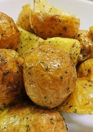 お弁当にも！新じゃがのバターパセリ和え-レシピのメイン写真