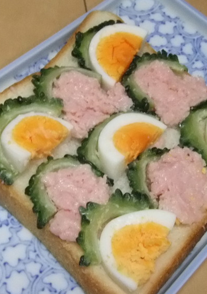 ギョニソとゴーヤと卵☆彡ウェーブトースト-レシピのメイン写真