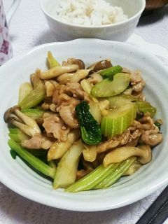 豚バラとセロリの中華炒め-レシピのメイン写真