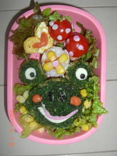 カエルさんでお好み焼き弁当☆キャラ弁-レシピのメイン写真