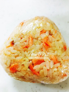 ★めんつゆで 鮭おにぎり★-レシピのメイン写真