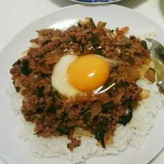 รูปของ ひき肉&玉ねぎたっぷりスタミナ丼☆