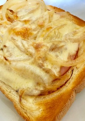 *ハムチーズトースト with 玉ねぎ*-レシピのメイン写真