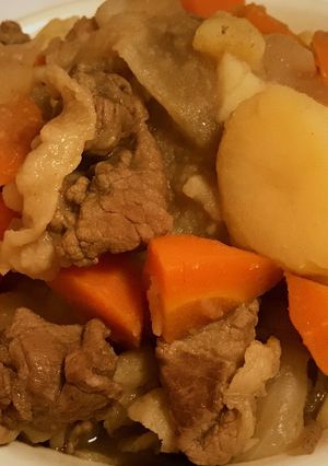 簡単❤️基本の❤️牛肉で肉じゃが-レシピのメイン写真