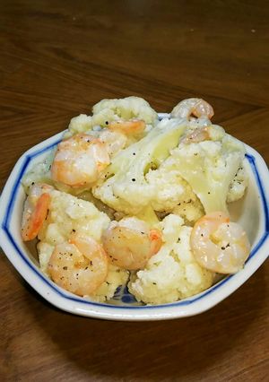 ☆マヨチーズonカリフラワーとえび炒め☆-レシピのメイン写真