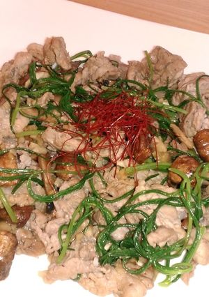 ☆豚肉とおかひじきのガリバタ炒め☆-レシピのメイン写真