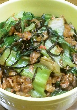 レタス外の葉っぱでシャキシャキ炒め-レシピのメイン写真