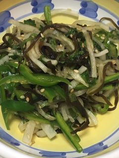 超簡単!ピーマンと大根の塩昆布和え-レシピのメイン写真