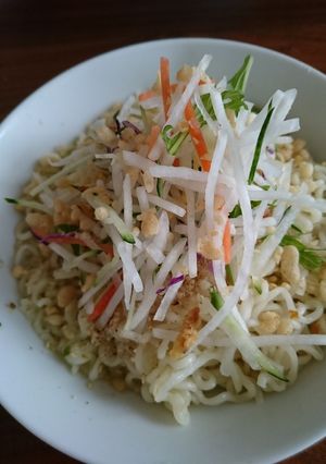夏は冷やしてサッポロ一番+大根サラダ-レシピのメイン写真