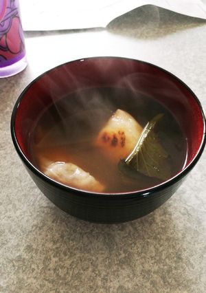 3分で完成！醤油ベースお雑煮-レシピのメイン写真